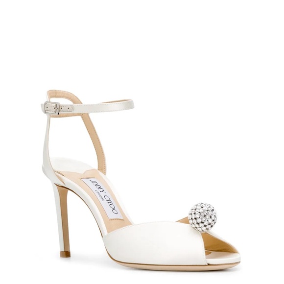 Jimmy Choo Sacora 85
Ivory Satin Sandals with Crystal-Embellished Sphere - Picture 2 of 12